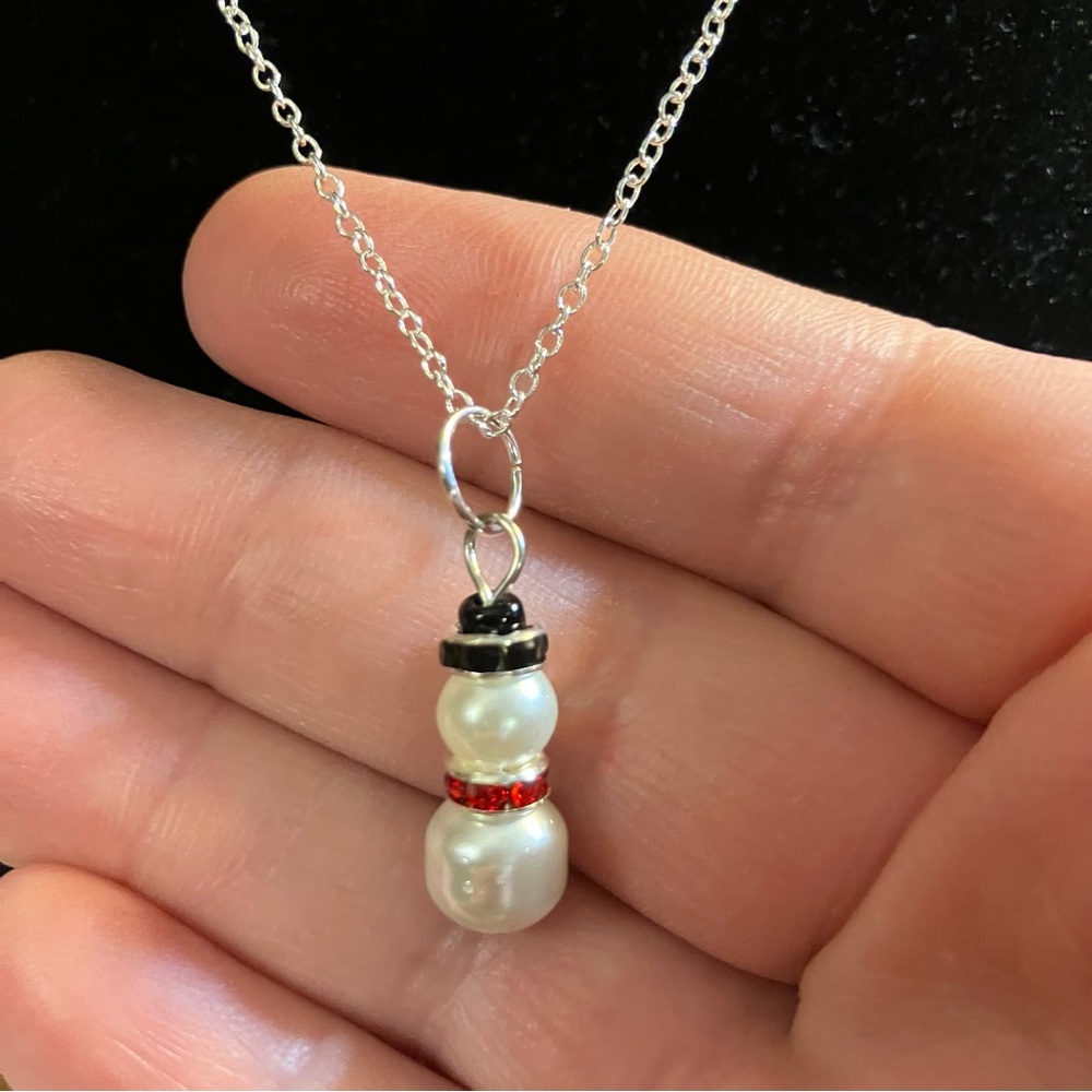 Dainty Snowman Faux Pearl Rhinestone Necklace Silver Tone 23”